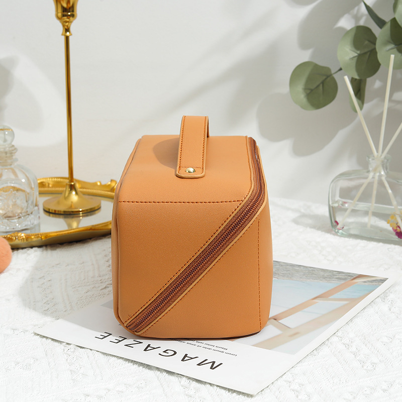 Homefish Luxury Cosmetic Bag W - Luxury Skincare Women ulasan dan harga